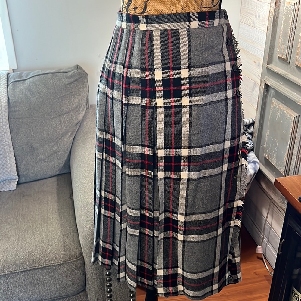 Cordon wool Scottish wrap skirt. 10